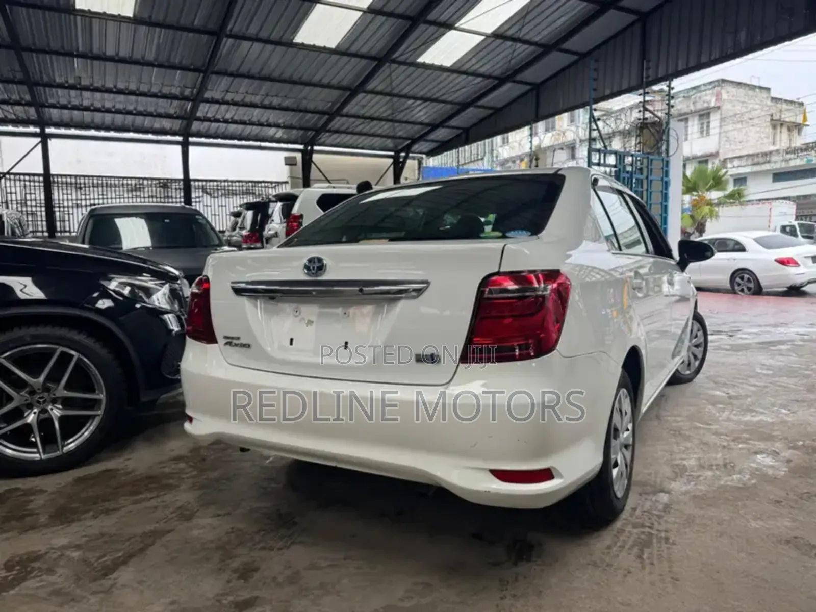 Toyota Axio 1.5 Hybrid 2WD 2018 White