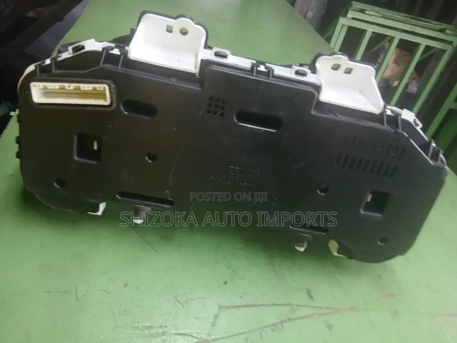 Toyota Corolla Fielder Nze144g Speedometer / Instrument Cluster (Oem)