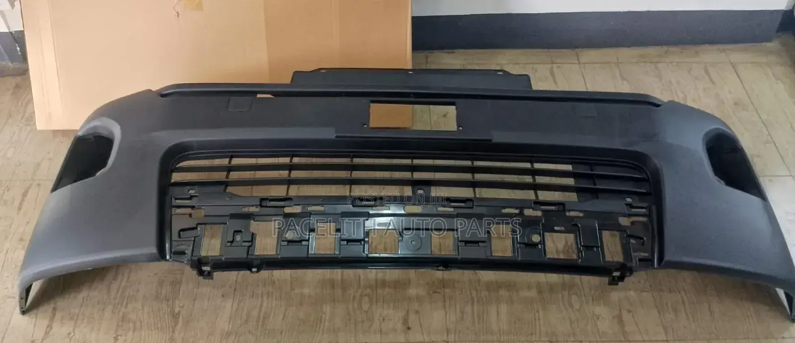 Front Bumper Toyota Hiace 7l 2014/2015