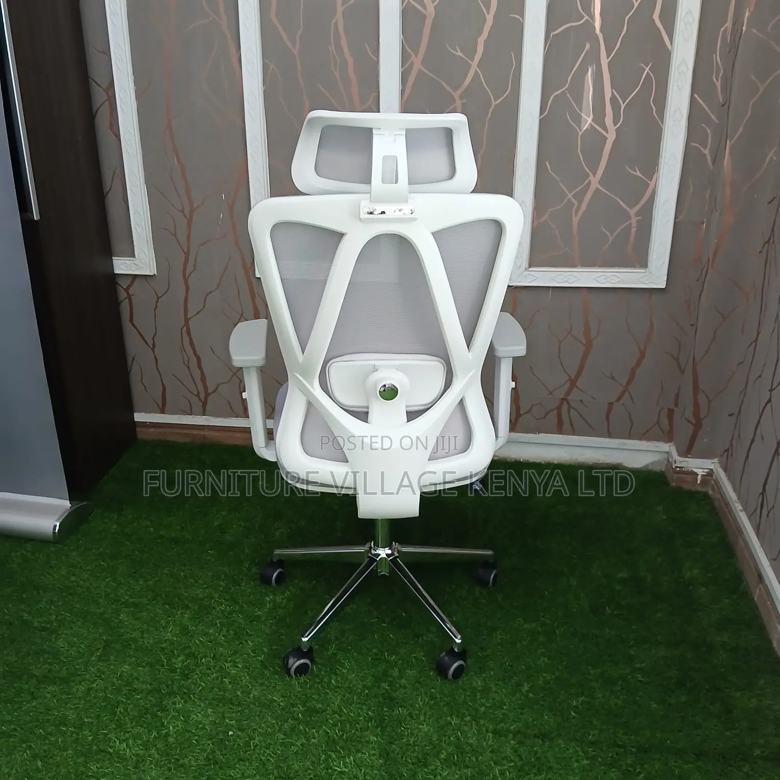 Office Chairs: High-back White Orthopedic Office Seat