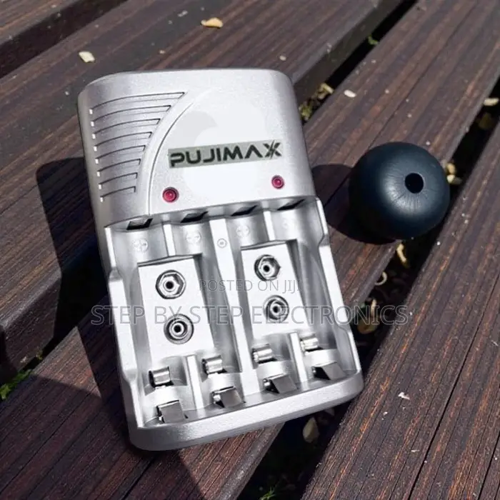 Stable Performance Rechargeable Batteries 4 Slot Battery Charger