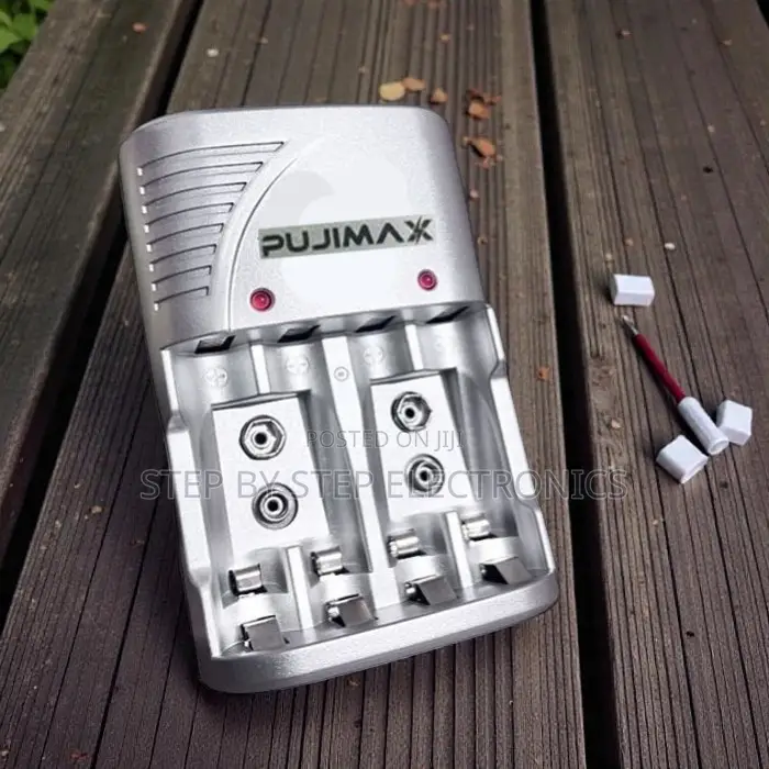 Super Quality Rechargeable Batteries 4 Slot Battery Charger