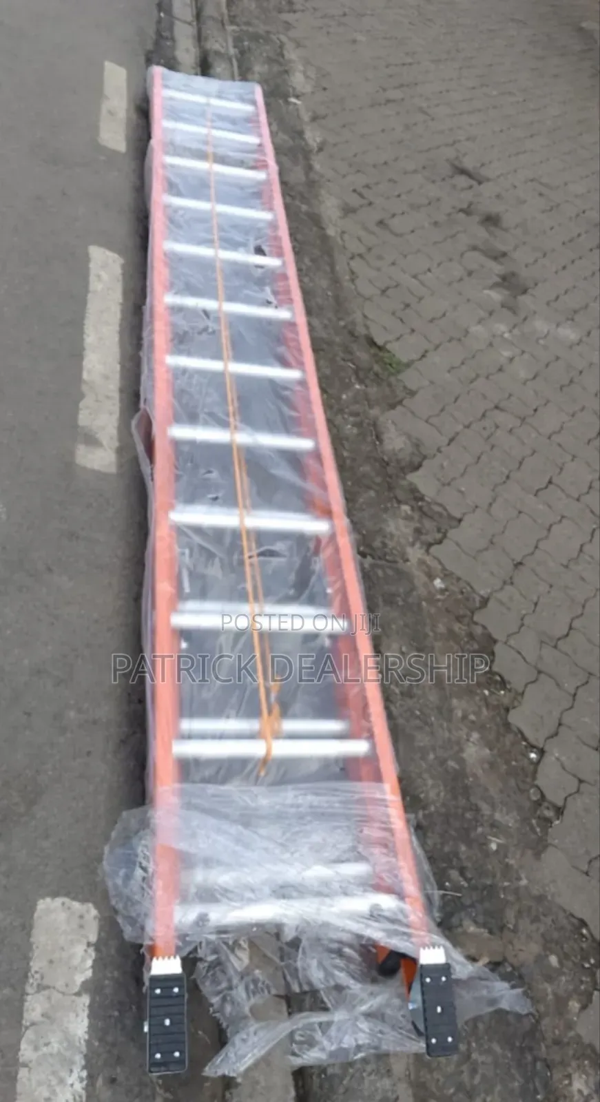 Fibre Glass Extension Ladder