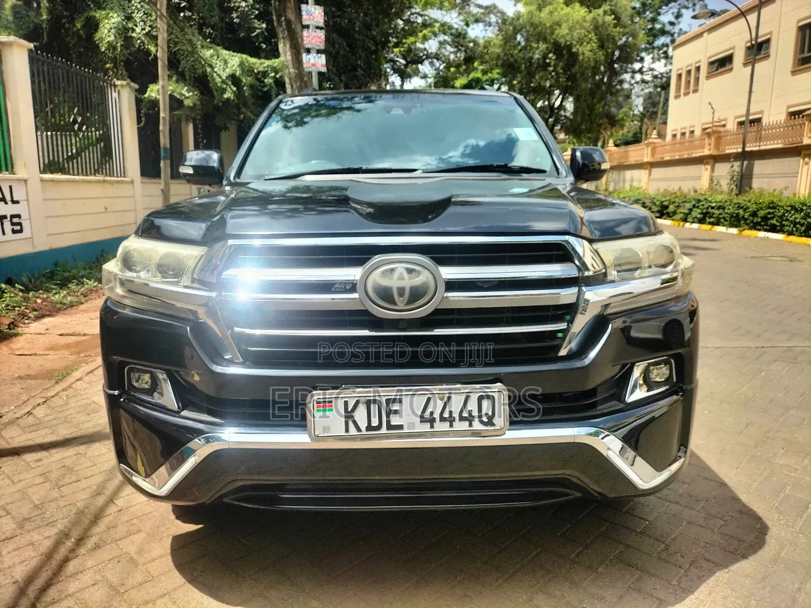 Toyota Land Cruiser 2016 Black