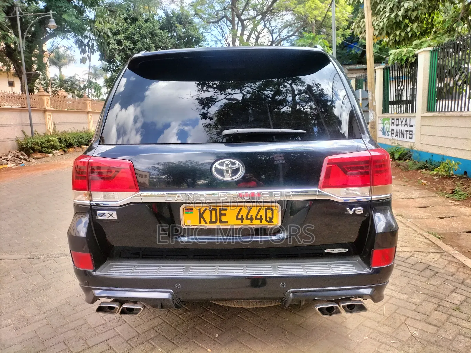 Toyota Land Cruiser 2016 Black