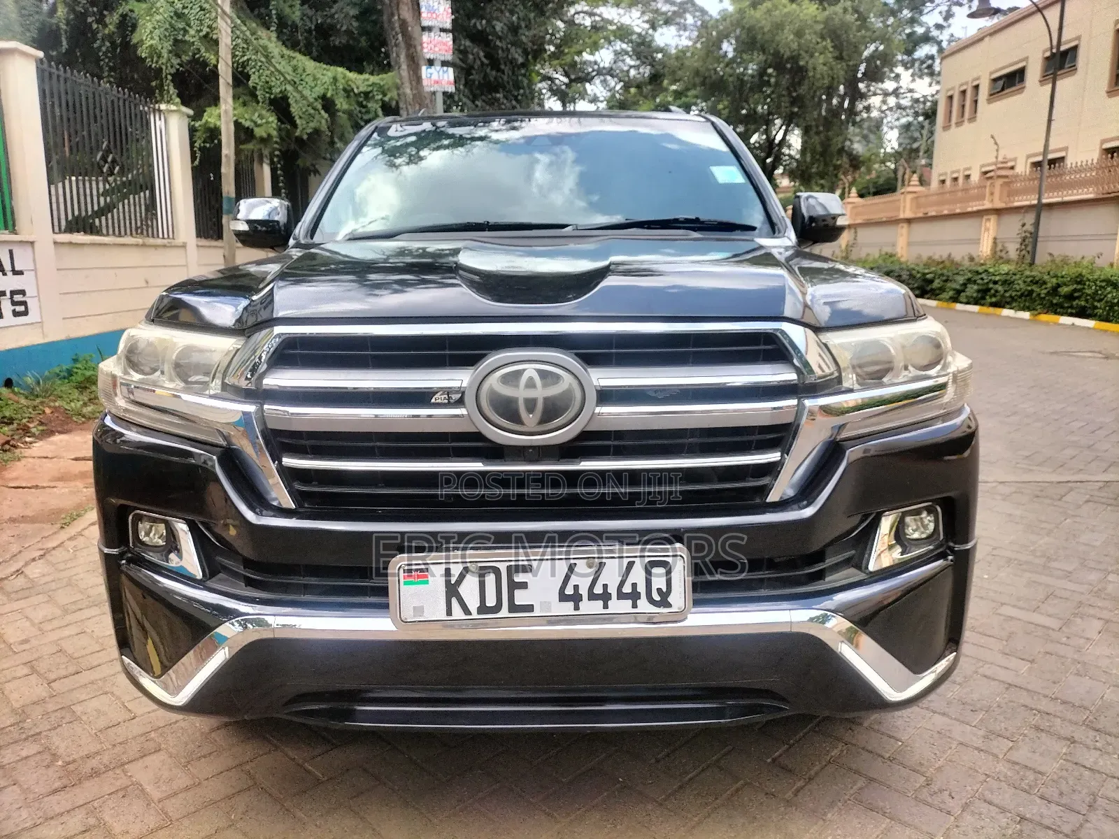 Toyota Land Cruiser 2016 Black