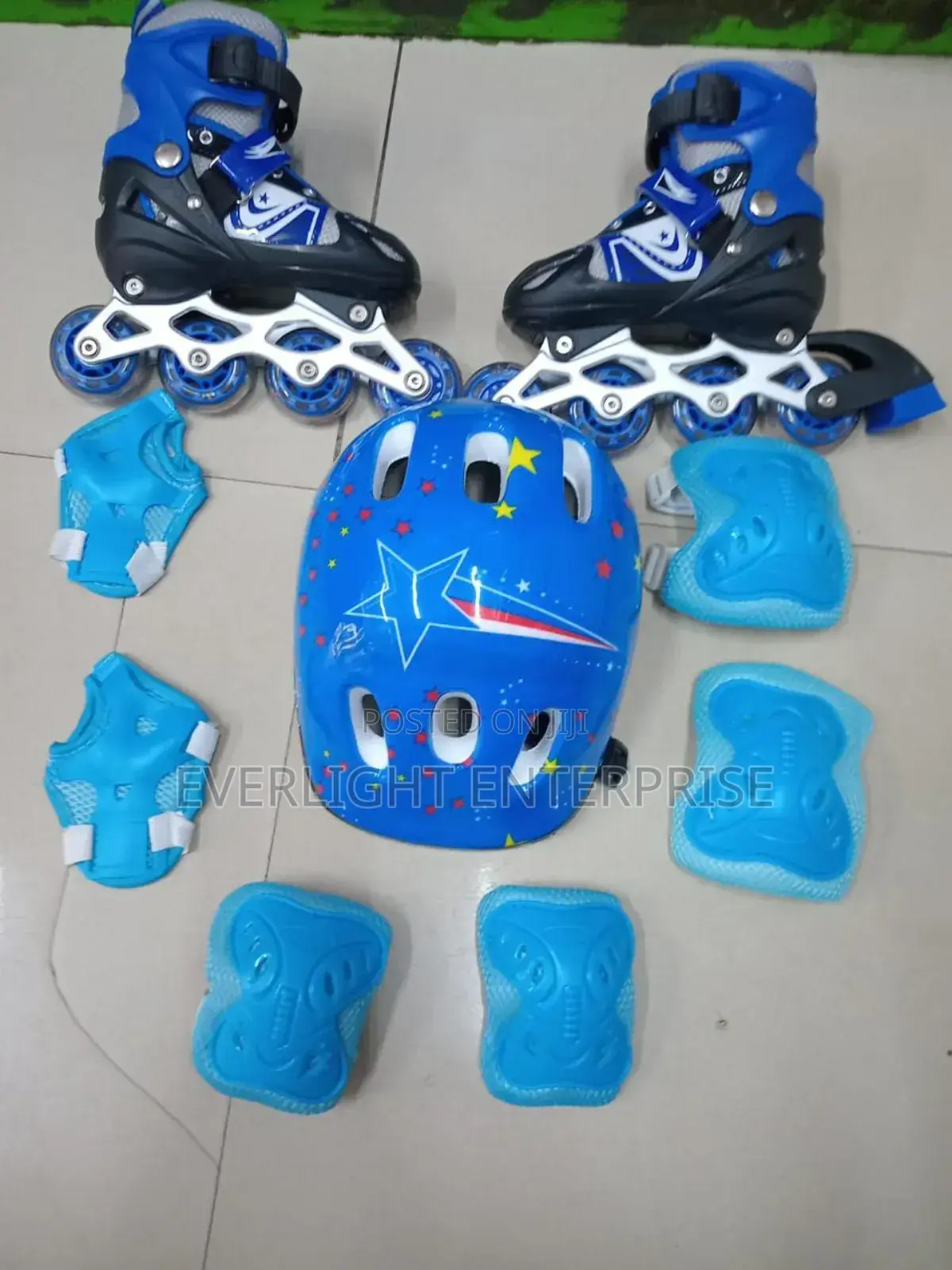 Hard Boot Skating Shoes