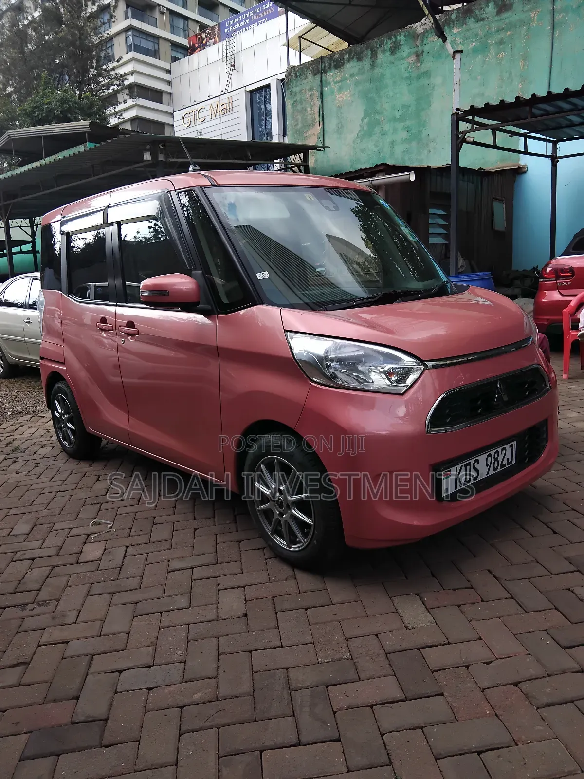 Mitsubishi EK 2017 Pink