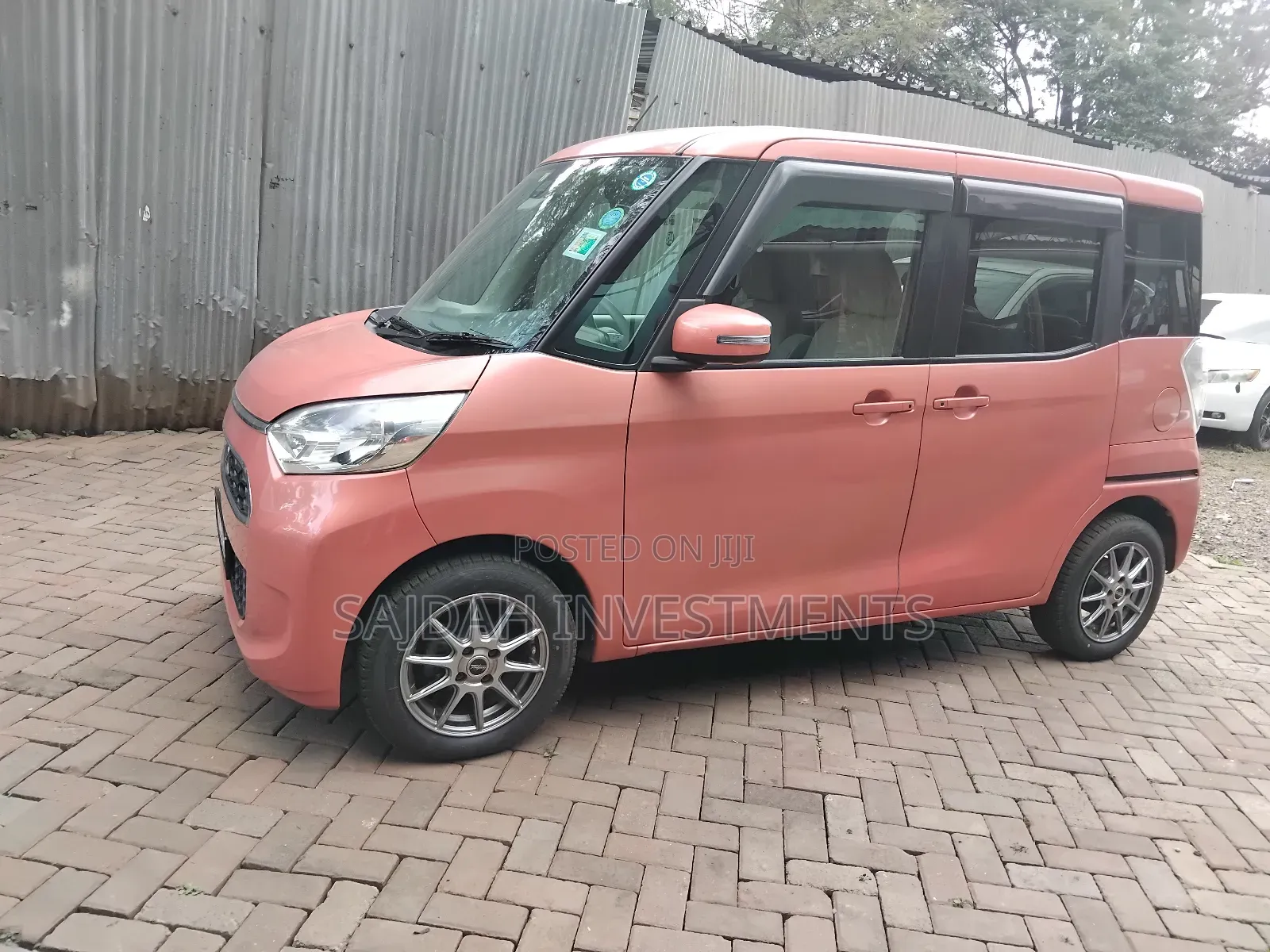 Mitsubishi EK 2017 Pink