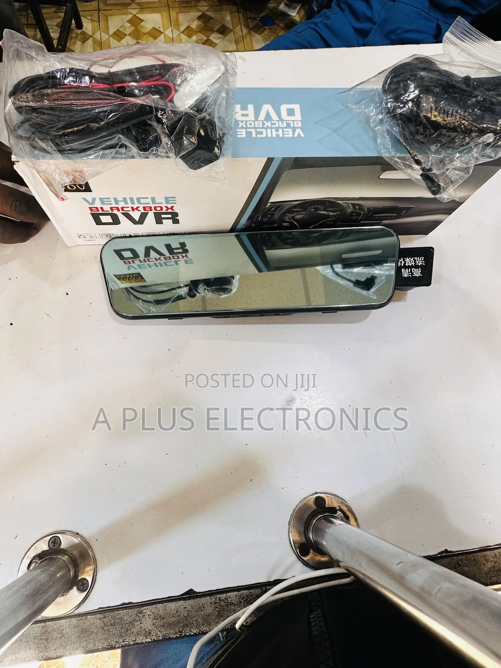 702 2 Way Rear Mirror Dash Camera 5 Inch Screen With Front Rear -Hd