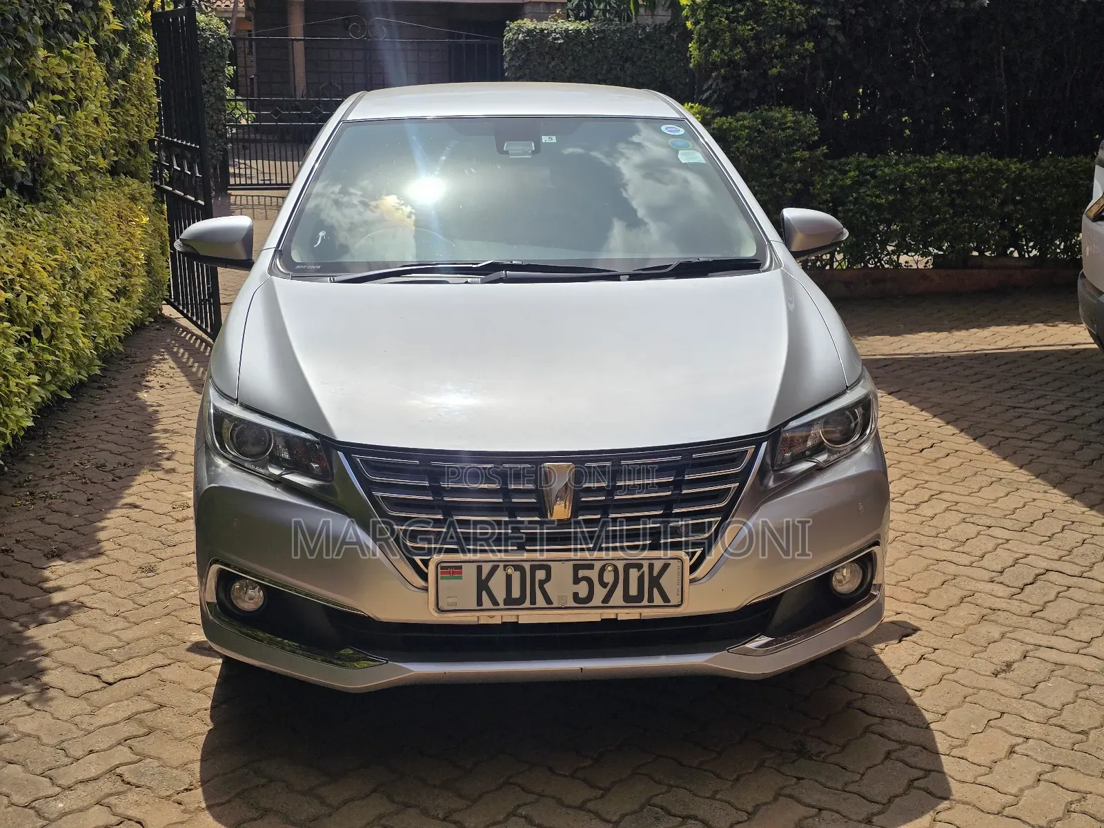 Toyota Premio 2017 Silver