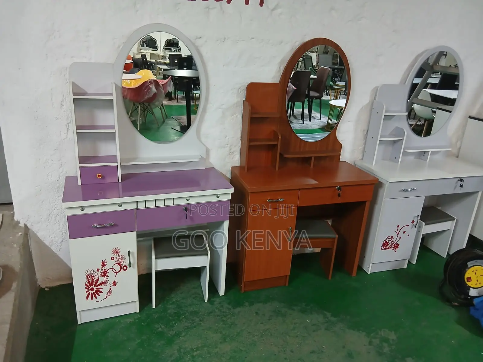 Home Dressing Table; Wooden Vanity Table With Fixed Mirror For Bedroom