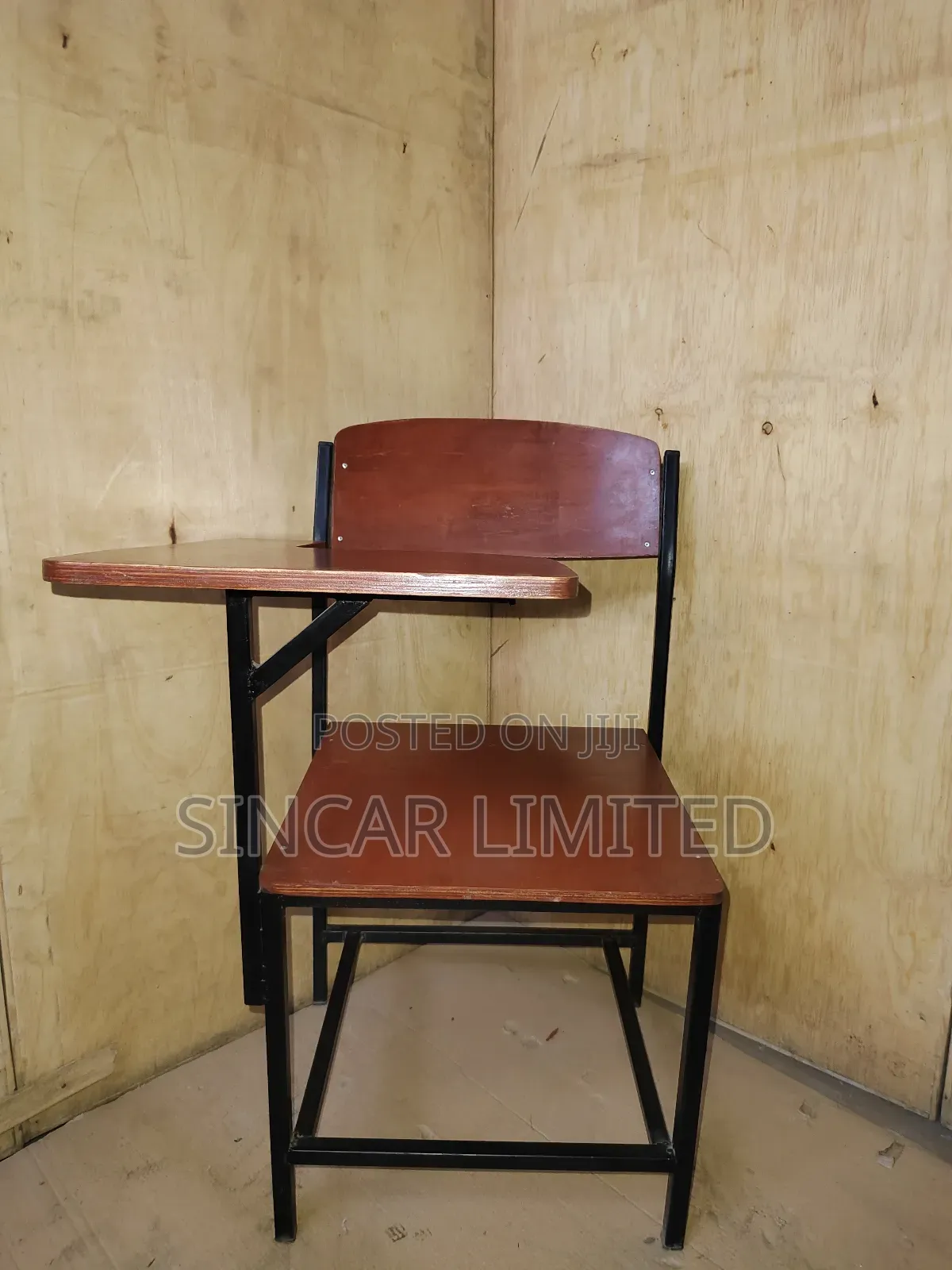 A Single-Seater Student Chair