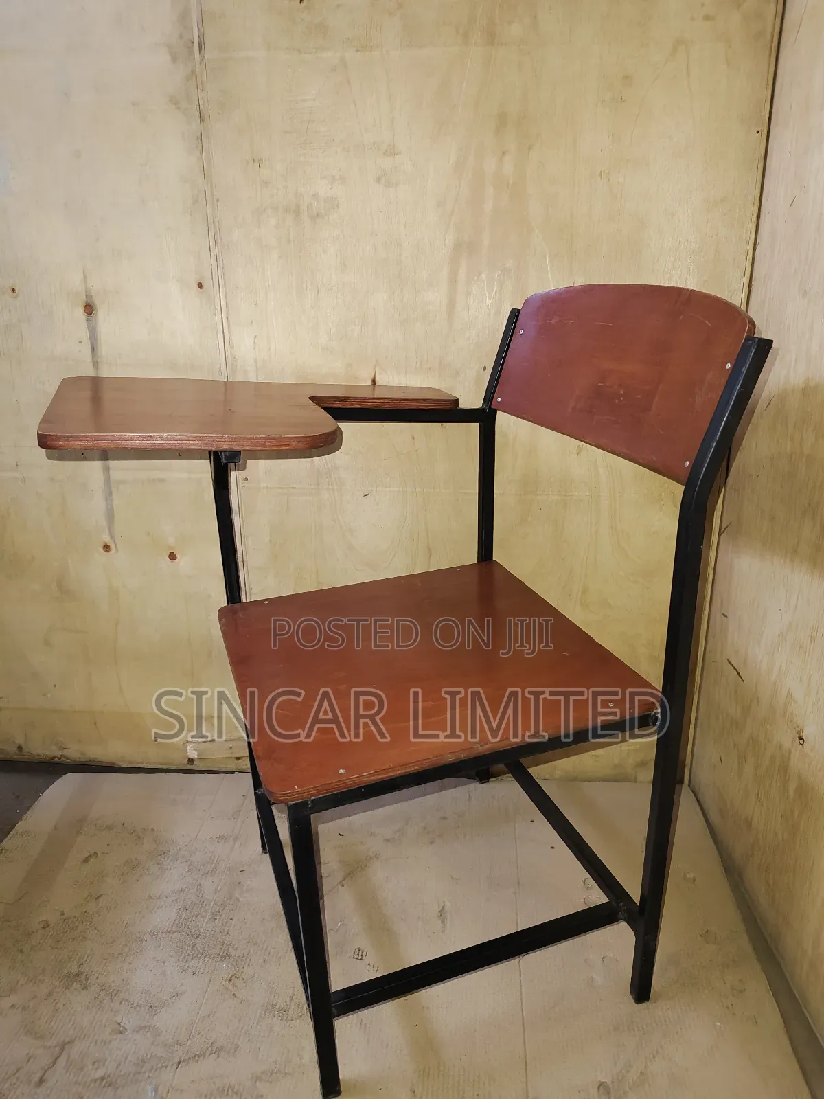 A Single-Seater Student Chair