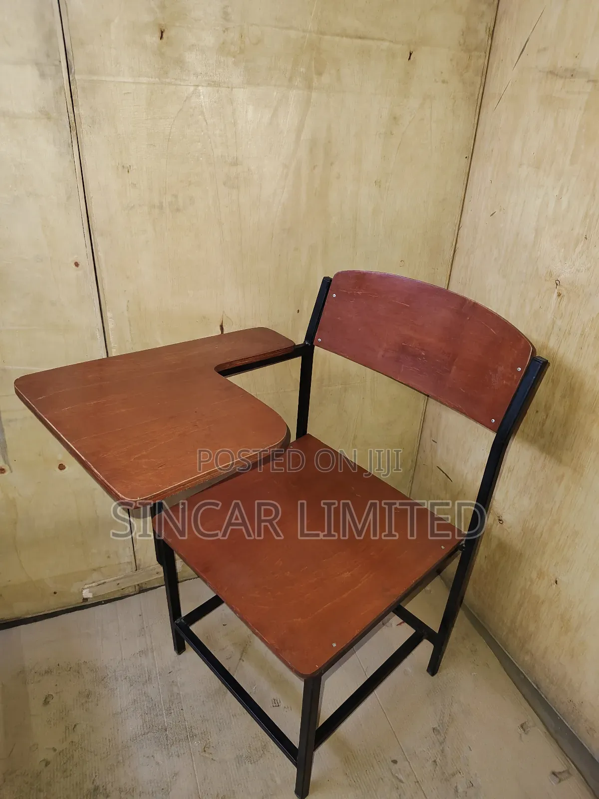 A Single-Seater Student Chair