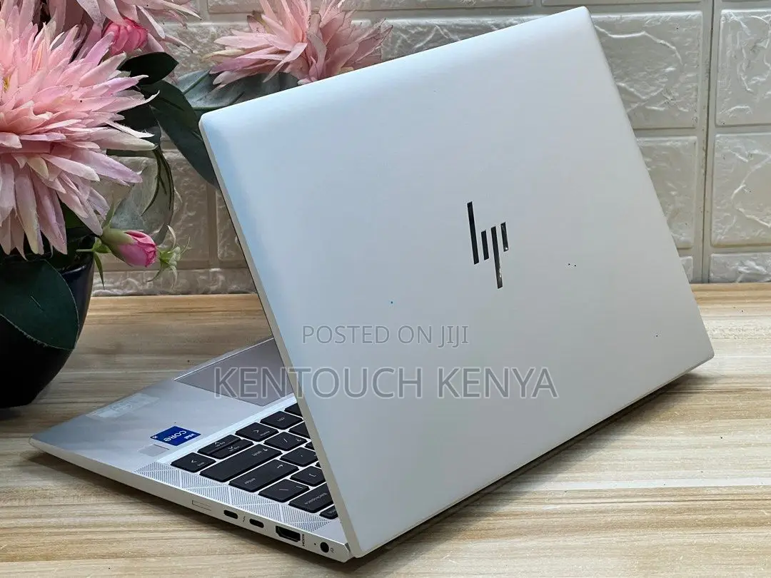 Laptop HP EliteBook 830 G8 16GB Intel Core I7 SSD 512GB