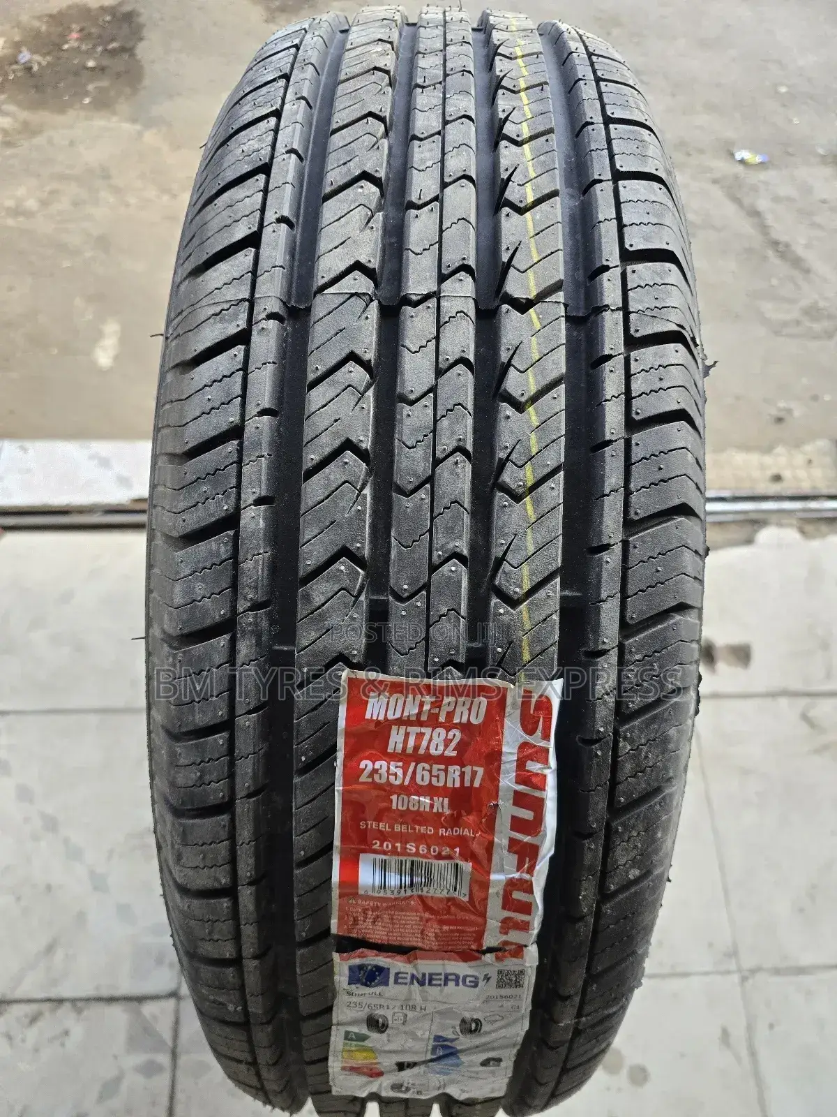 235 /65 R17 Sunfull Tyres (Highway Terrein).