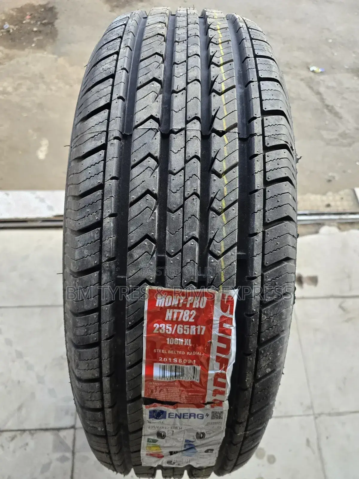 235 /65 R17 Sunfull Tyres (Highway Terrein).