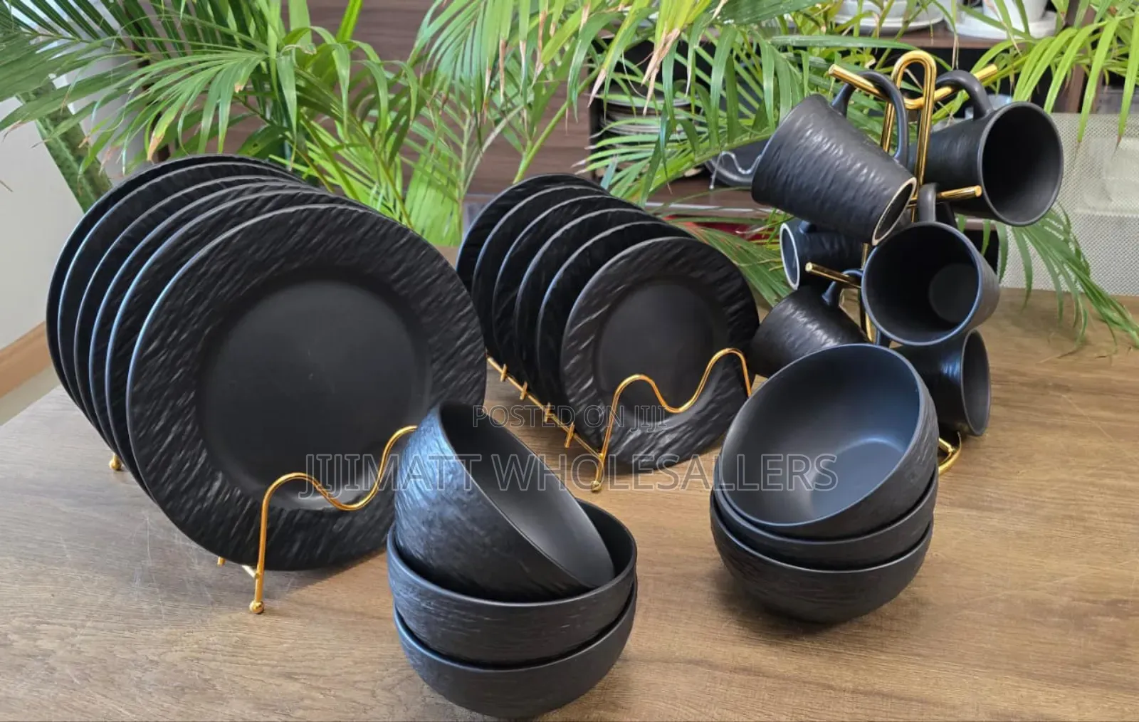 24 Pieces High Quality Black Dinner Set