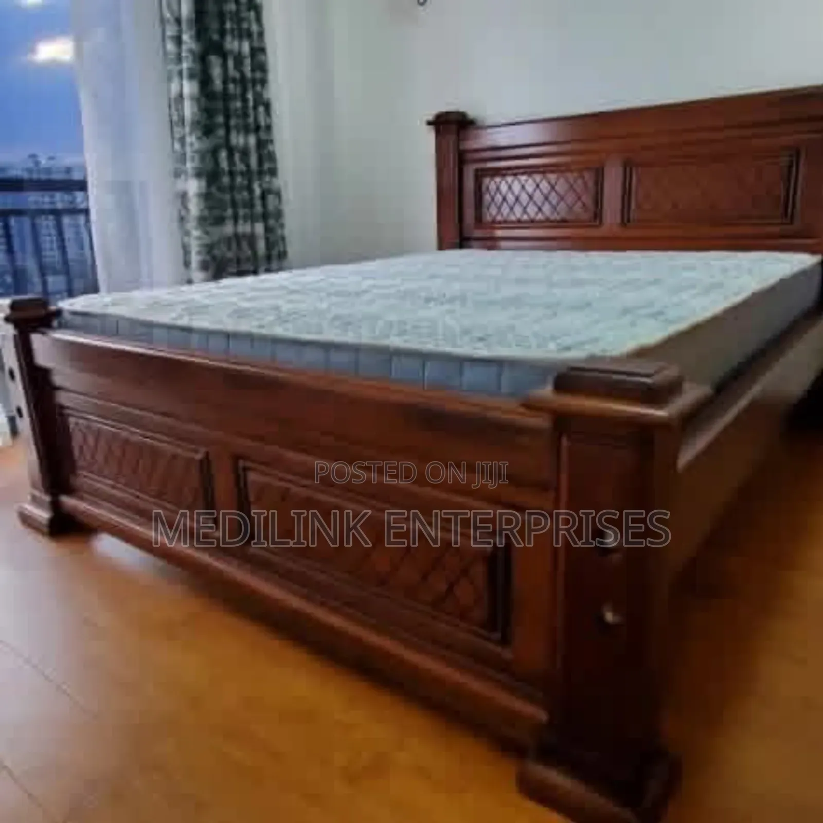 Mahogany Chocolate 5*6 Queen Sized Beds