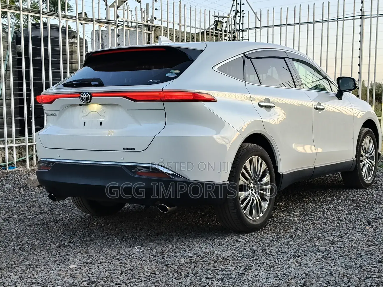Toyota Harrier 2.0 2020 White