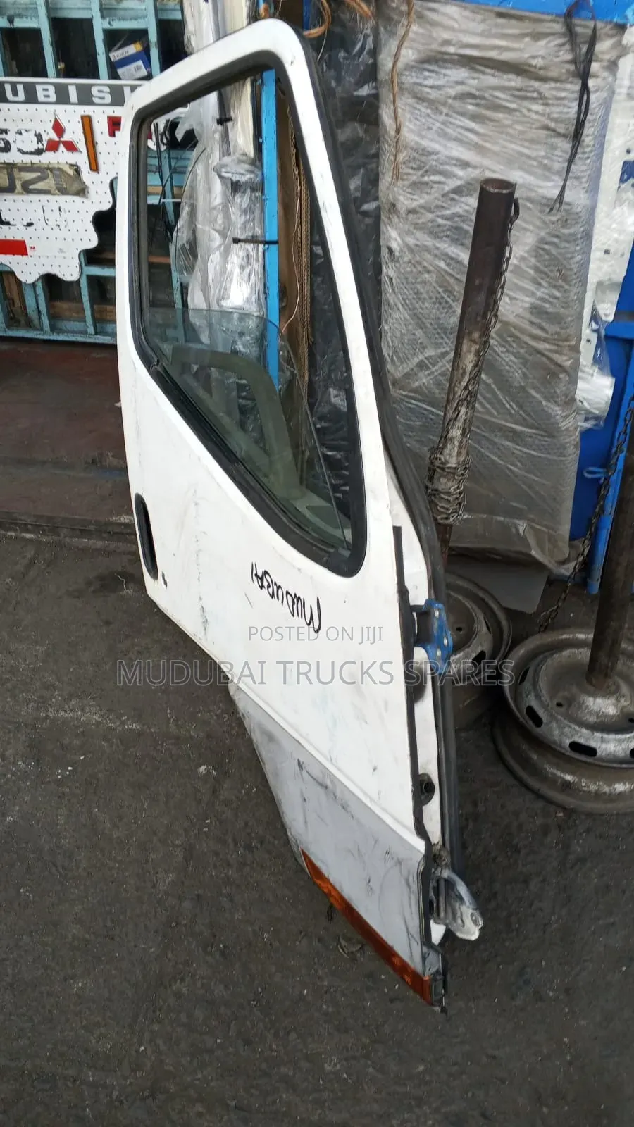 Mitsubishi Fh 215 Manual Door Assembly
