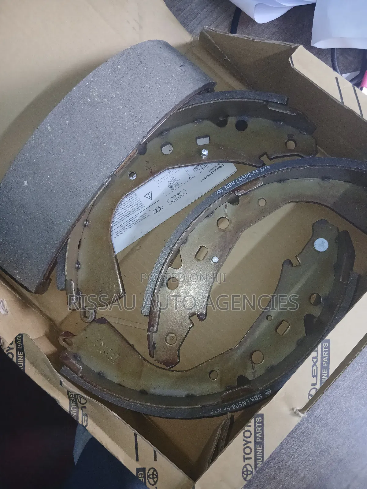 Toyota Landcruiser J70/J80/J100 Genuine Brake Linings Made in Japan