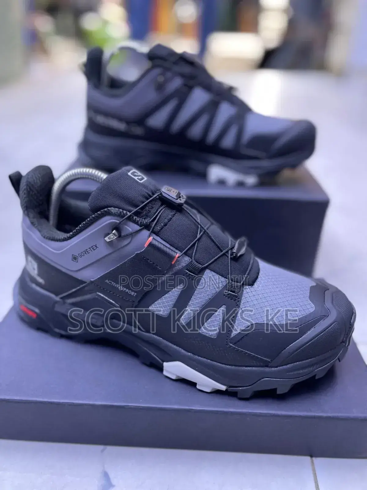 Columbia Gore-Tex Available Perfect for Hiking and Daily Errands.