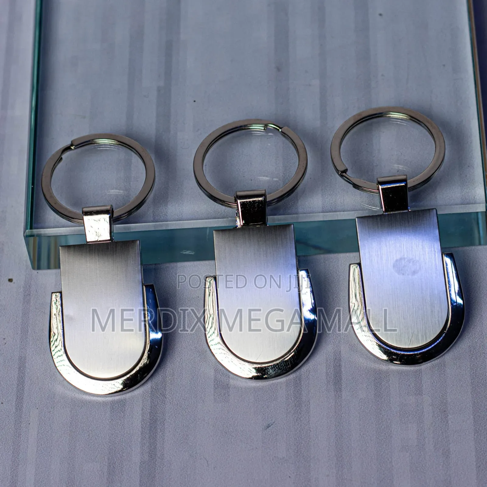 Curved Edge Metal Keyring,Keyring, Key Holder