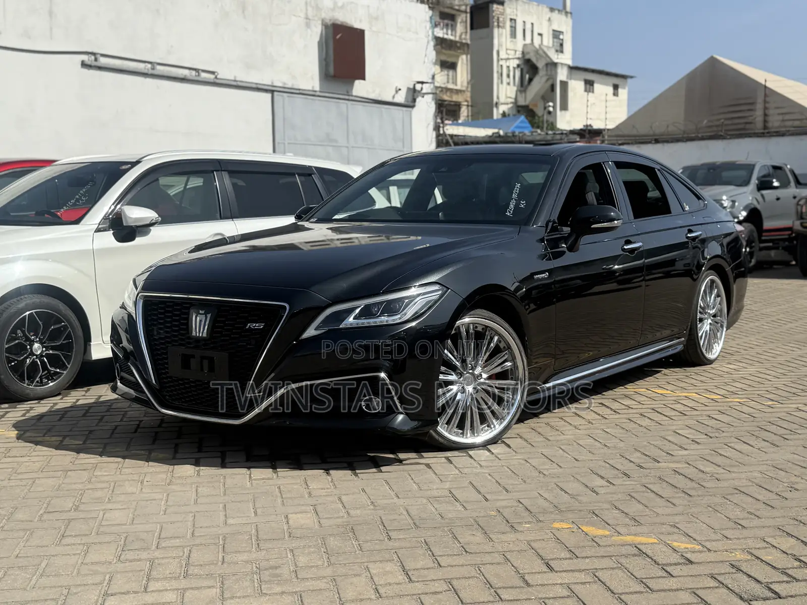 Toyota Crown 2019 Black