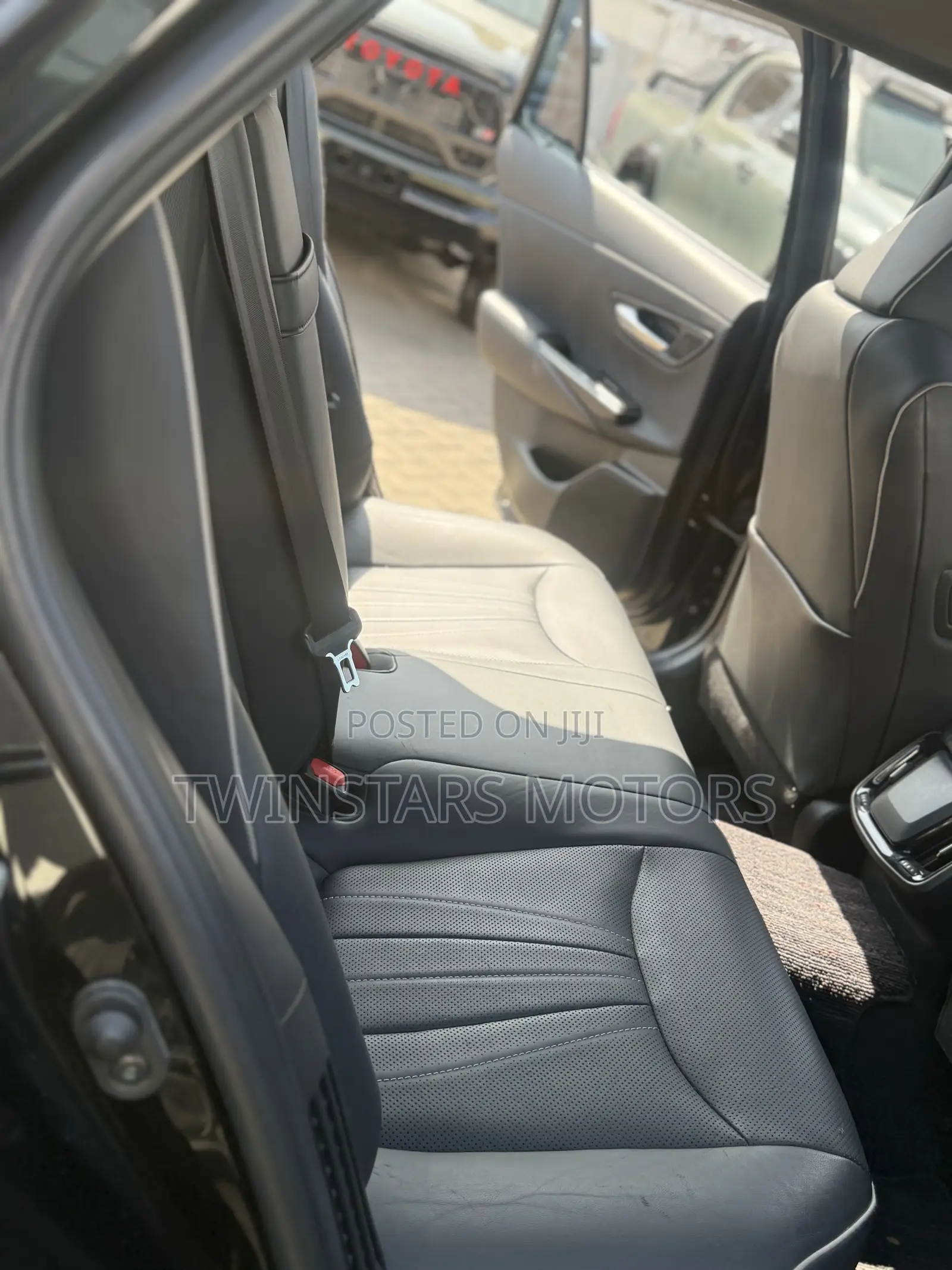 Toyota Crown 2019 Black
