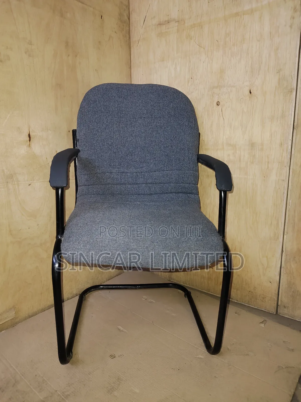 A Visitor Office Chair