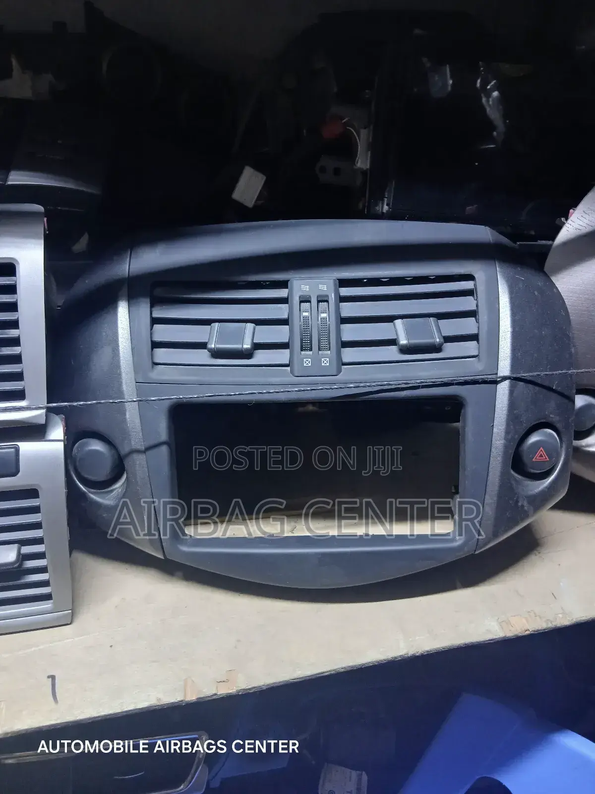 Toyota Rav 4 Complete Radio Console