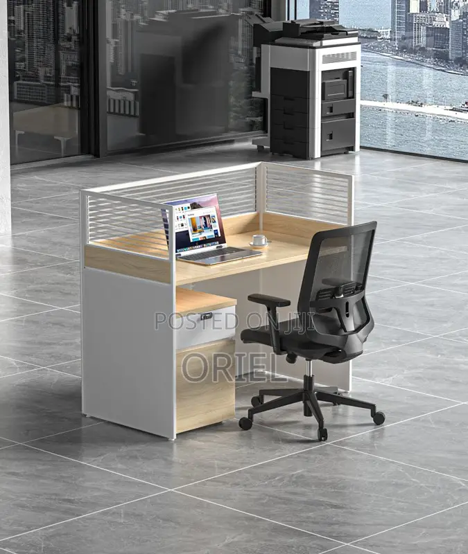 Office Workstation : 1-Way Modern Office Workstation