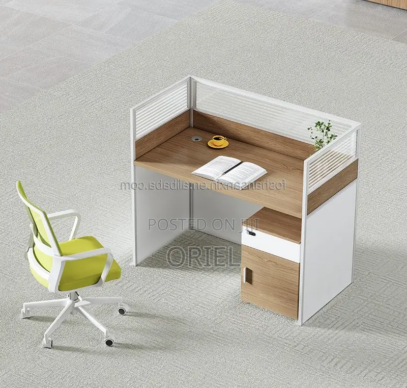 Office Workstation : 1-Way Modern Office Workstation
