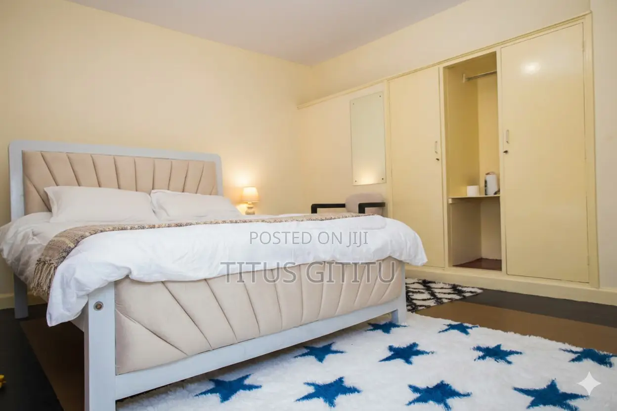 Spacious 1 Bedroom Airbnb Parklands | Near Museum Hill Aga Khan