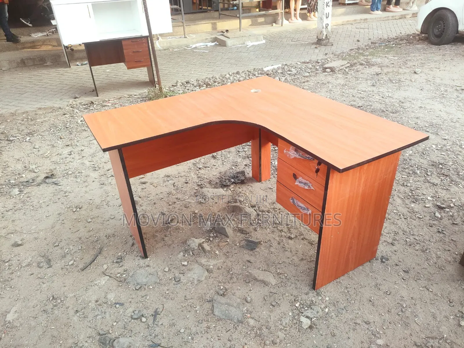 Modern Classic Lshape Office Table 1.2m