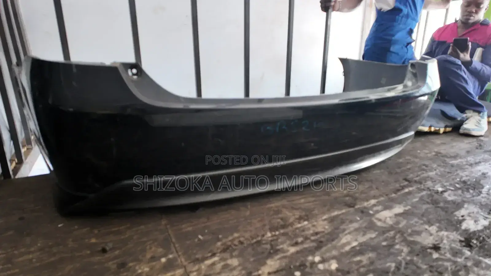 Toyota Crown Athlete 2013–2018 Back Bumper Original Ex-Japan