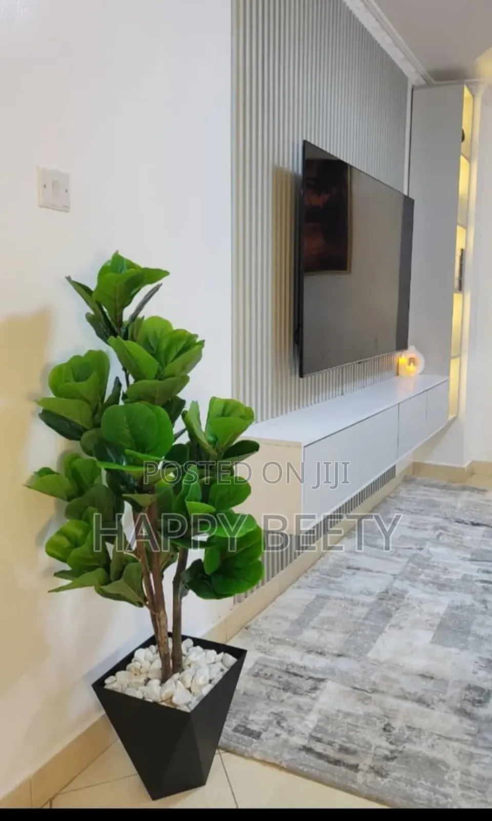 Elegant Classy Artificial Indoor /Outdoor Plabts