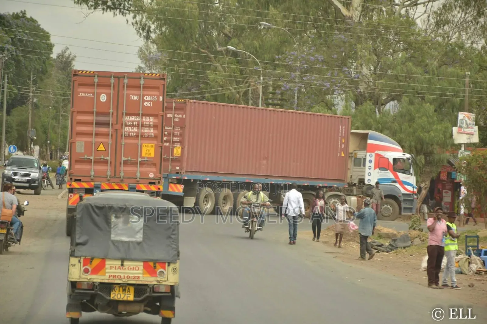 Logistics Trailers for Jobs and Errands Are Ready Within Counties