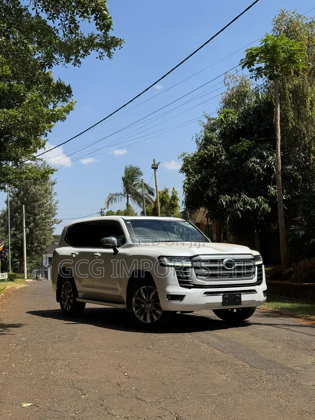 Toyota Land Cruiser LC300 2022 White