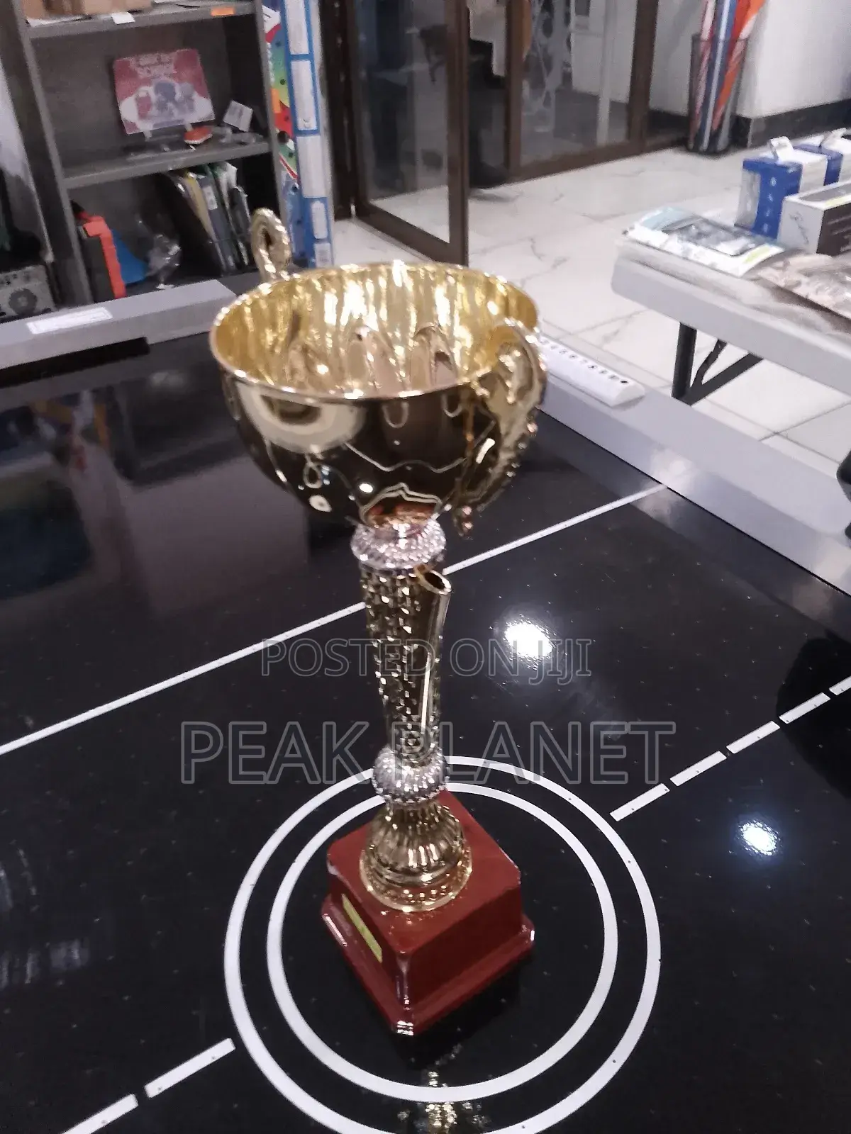 Award Trophies – Payment on Delivery Available
