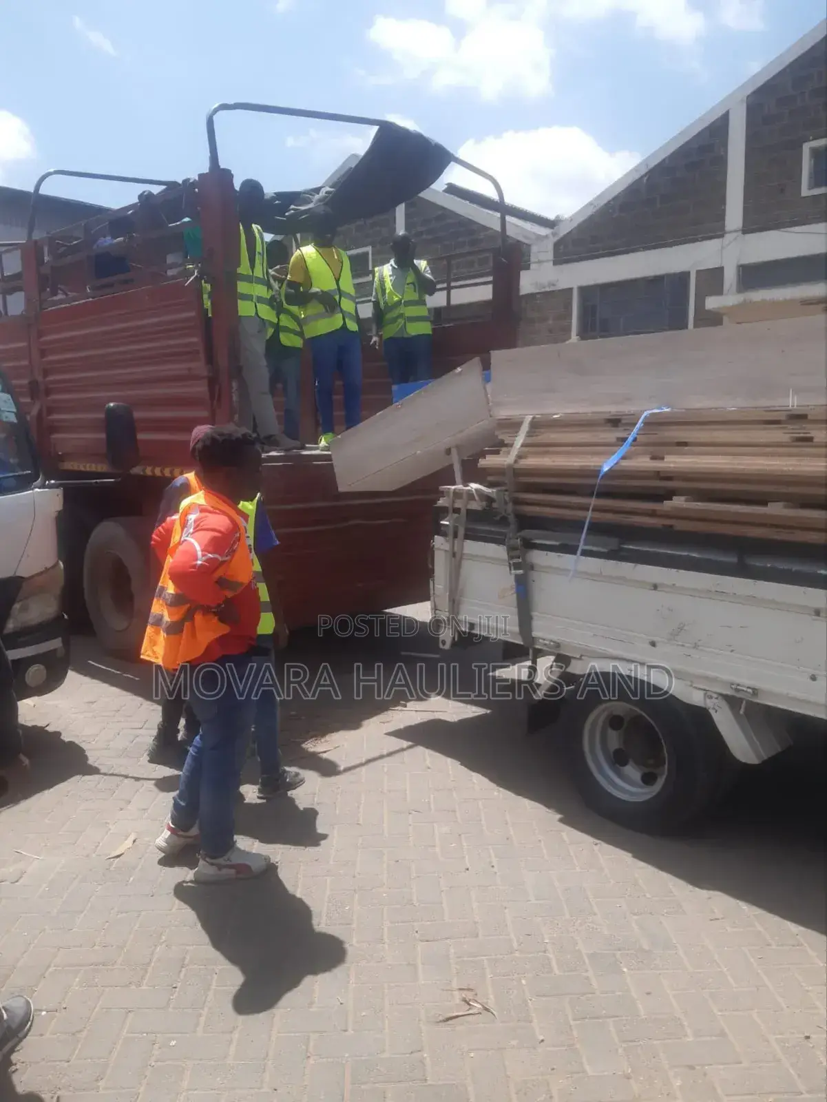 Logistics Trailers for Delivery Are Available From County to County