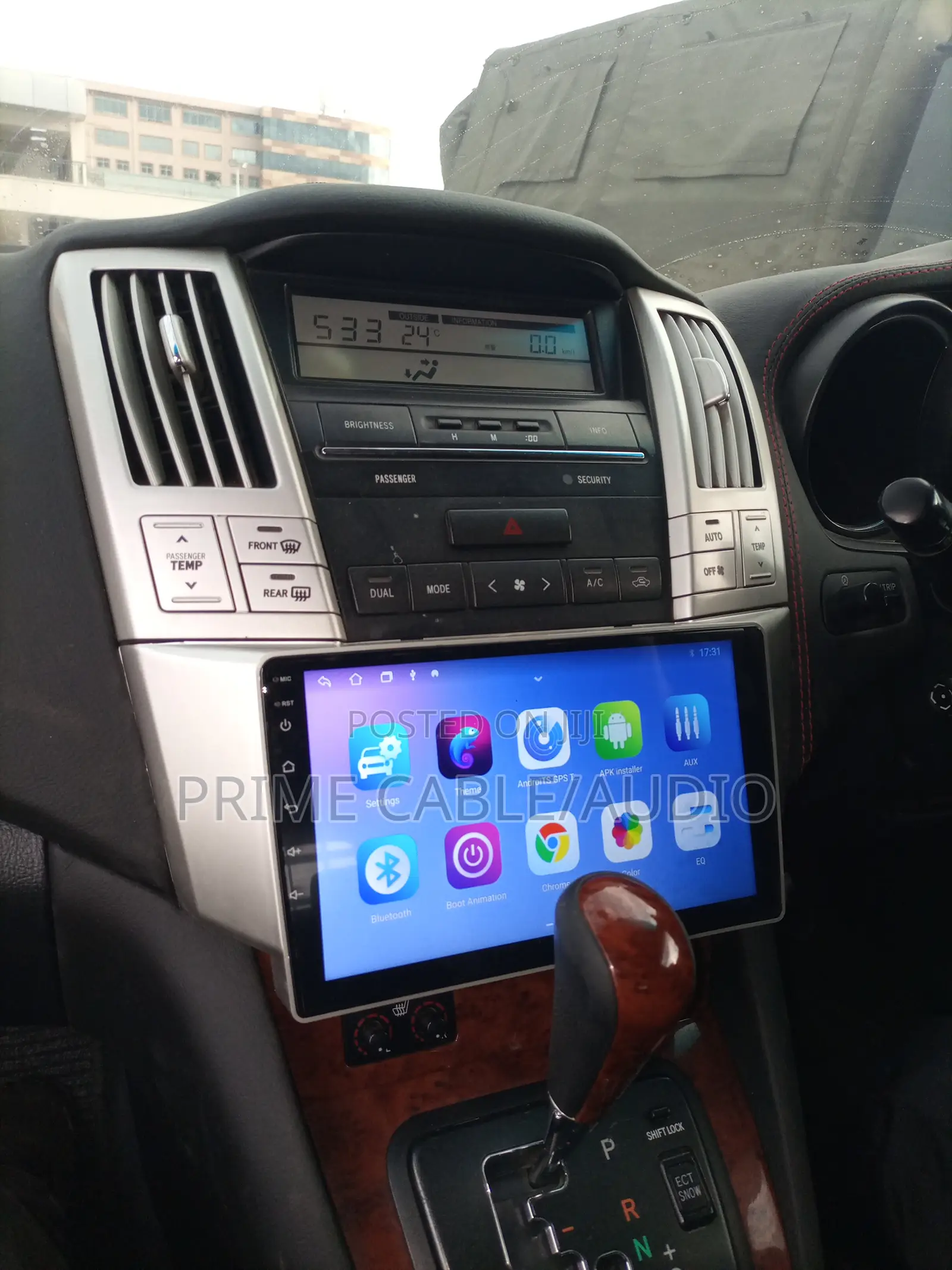 Toyota Harrier 2005-2013 Fitted With 9 Inch Android Radio Plus Frame