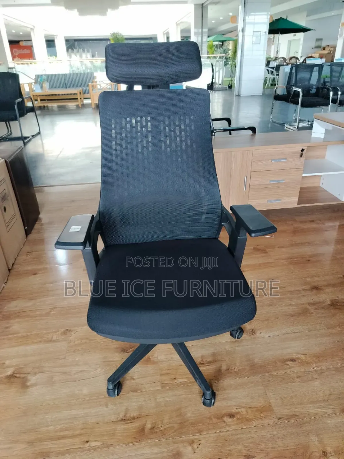Fabric Headrest Office Chair
