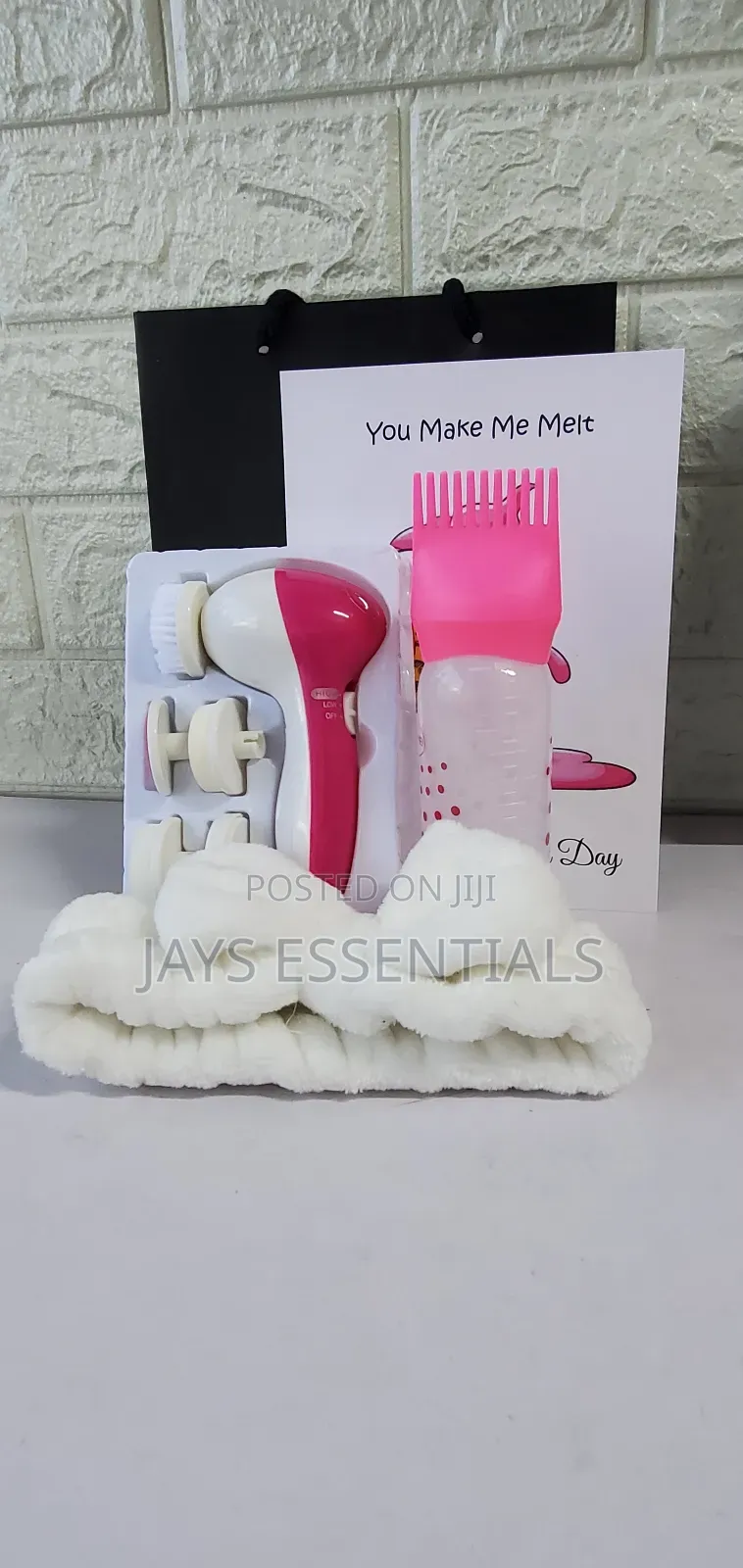Glow Valentines Set-5n1cleanser,Oil Comb,Head/Wrist Band, Card and Bag