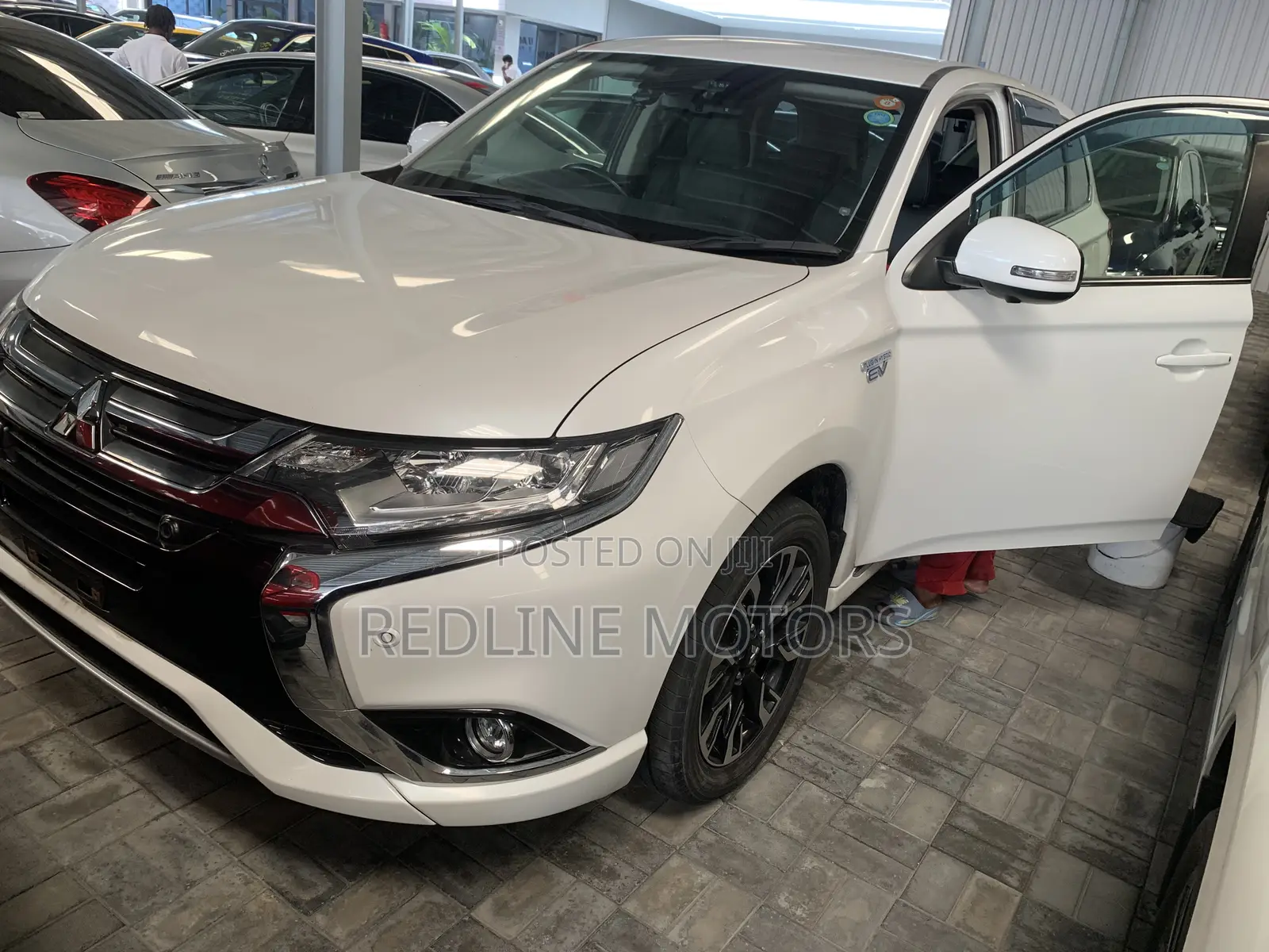 Mitsubishi Outlander 2.0 PHEV AWD 2018 White