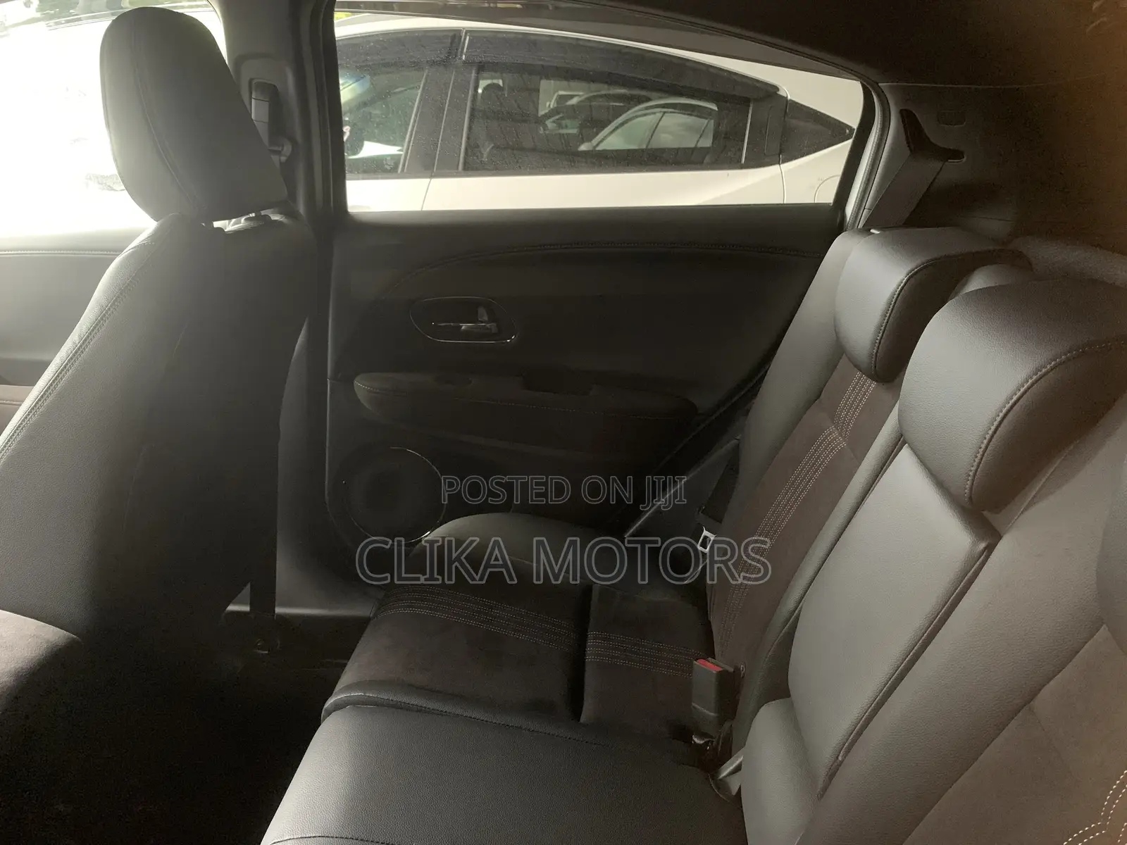 Honda Vezel 1.5 Hybrid 4WD 2018 Pearl
