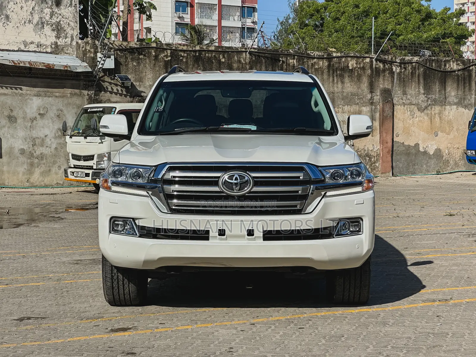 Toyota Land Cruiser 2018 White