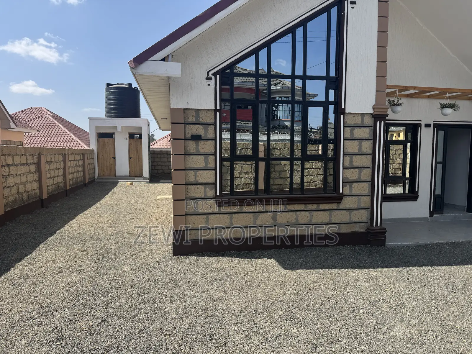 4bdrm Bungalow in Kiserian for sale